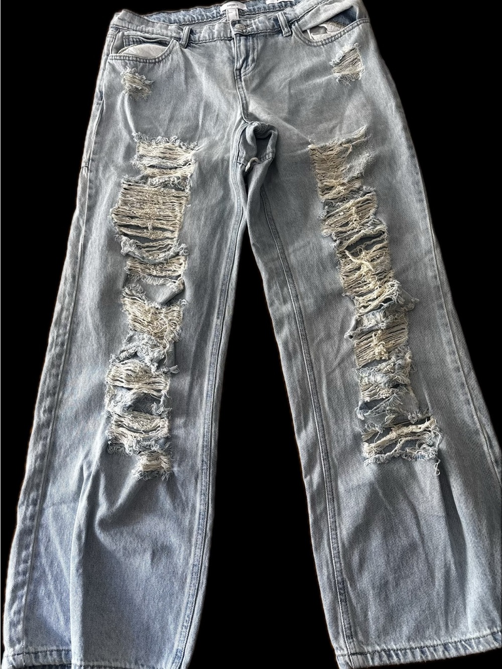 Forever 21 Women’s Size 28 Distressed Baggy Mid-Rise Cut-outs on Rear Upper Legs